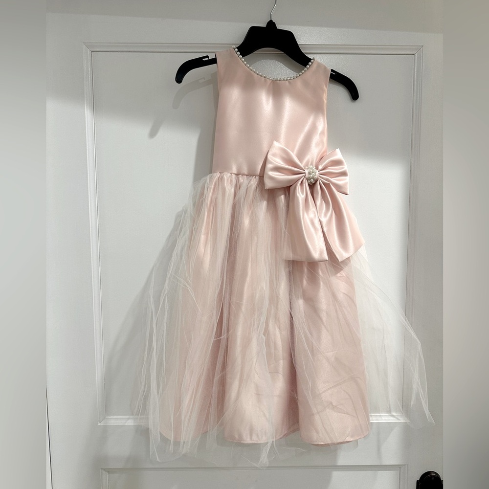 Special occasion, flower girl dress. Worn once for Homecoming Court